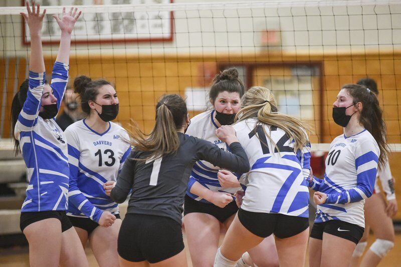 SERVE'S UP: Danvers volleyball welcomes Masconomet to NEC with four set triumph